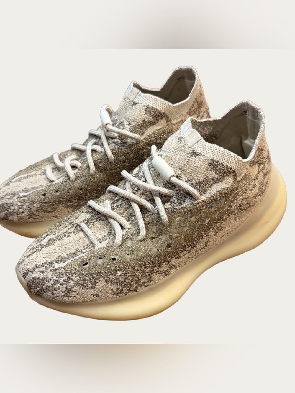adidas Yeezy Boost 380 Pyrite Gray Primeknit Low Top Sneakers GZ0473 Men size 7